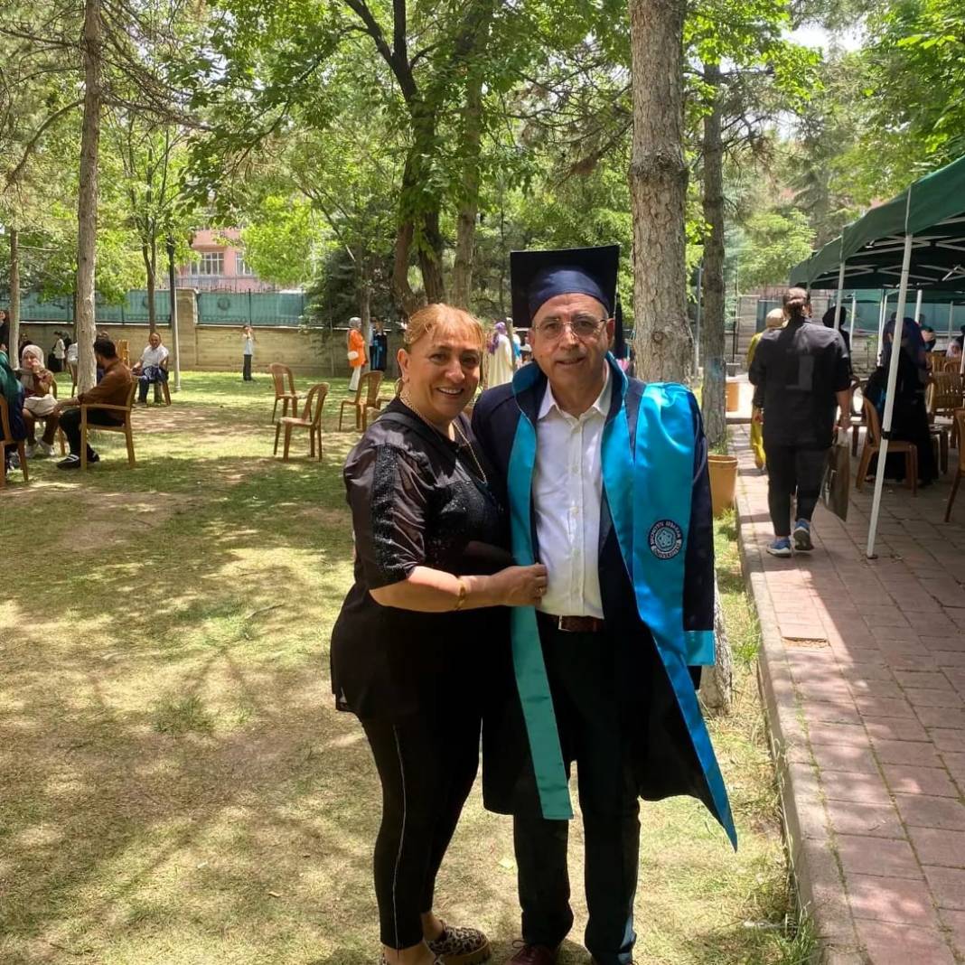 Yıllar sonra diplomasını aldı 1